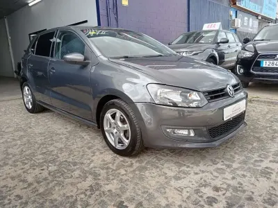 Usado VW Polo Sport 75 CV (55 kW) 2011 Gris Utilitario