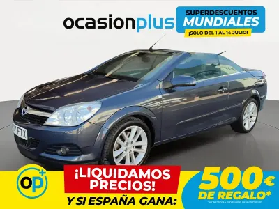 Usado Opel Astra Cosmo 150 CV (110 kW) 2007 Gris Descapotable