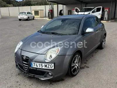 Usado Alfa Romeo MiTo Distinctive 120 CV (88 kW) 2009 Gris / plata Utilitario