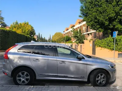 Usado Volvo XC60 Summum 150 CV (110 kW) 2017 Gris / plata SUV