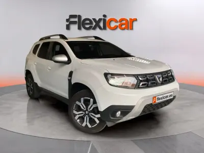 Begagnad Dacia Duster Prestige 131 HK (96 kW) 2022 Vit SUV