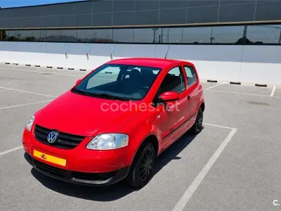 Usado VW Fox 55 CV (40 kW) 2008 Rojo Utilitario