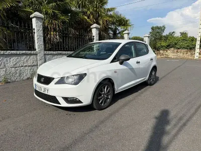 Usado Seat Ibiza I-Tech 70 CV (51 kW) 2015 Blanco Berlina
