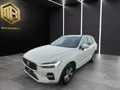 Usado Volvo XC60 Momentum 197 CV (144 kW) 2021 Blanco SUV