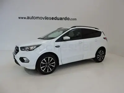 Usado Ford Kuga ST-Line 120 CV (88 kW) 2018 Blanco SUV