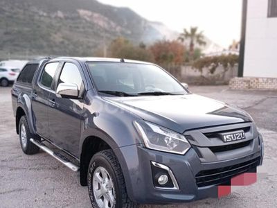 Gris / plata Usado 2019 Isuzu D-Max Recogida | 24.990 €
