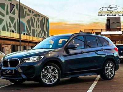 Gris Usado 2021 BMW X1 Advantage SUV | 21.500 € (Precio justo)