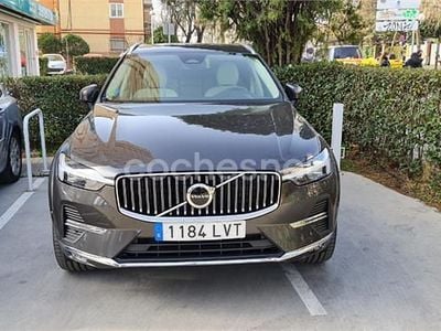 Gris / plata Usado 2021 Volvo XC60 Inscription SUV | 39.000 € (Un poco caro)