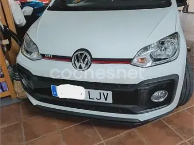 Usado VW up! Beats 75 CV (55 kW) 2018 Blanco Utilitario