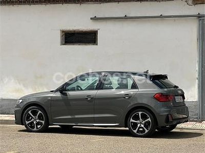 Usado Audi A1 Sportback 110 CV (80 kW) 2024 Gris / plata Utilitario