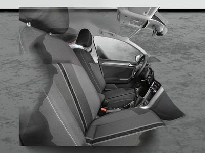 Usado VW T-Roc 110 CV (80 kW) 2023 Gris ascot SUV