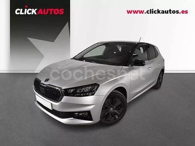 Usado Skoda Fabia 115 CV (84 kW) 2025 Gris / plata Berlina