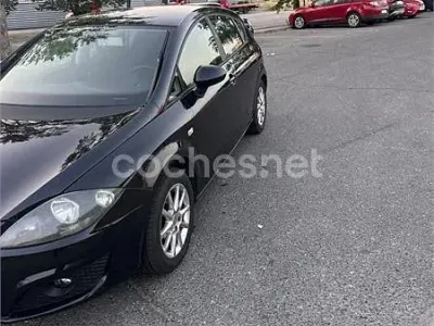 Usado Seat Leon Copa 105 CV (77 kW) 2012 Negro Berlina