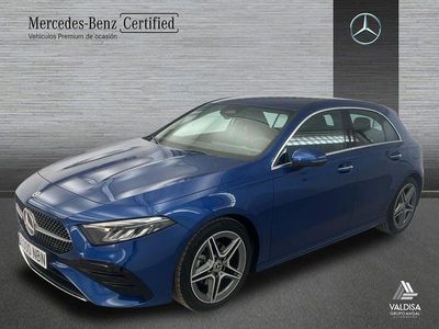 Usado Mercedes A180 AMG line 116 CV (85 kW) 2025 Azul espectra Berlina