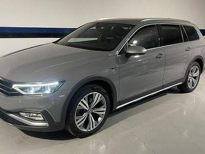 Usado VW Passat Alltrack 200 CV (147 kW) 2022 Gris Familiar
