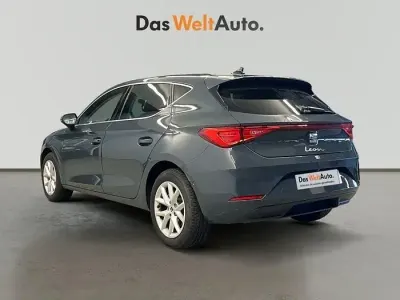 Usado Seat Leon Style 116 CV (85 kW) 2025 Azul Berlina