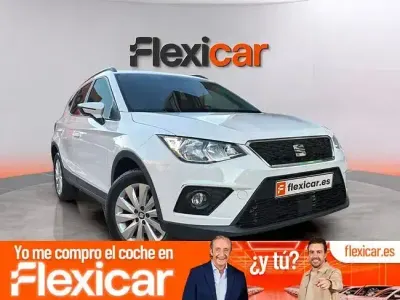 Usado Seat Arona Style 115 CV (84 kW) 2019 Blanco SUV