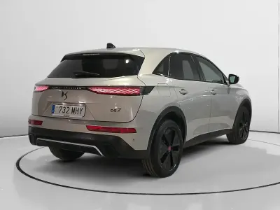 Usado DS Automobiles DS7 Crossback Performance 131 CV (96 kW) 2023 Gris SUV