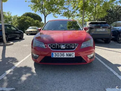 Usado Seat Leon SC FR 122 CV (89 kW) 2014 Rojo Utilitario