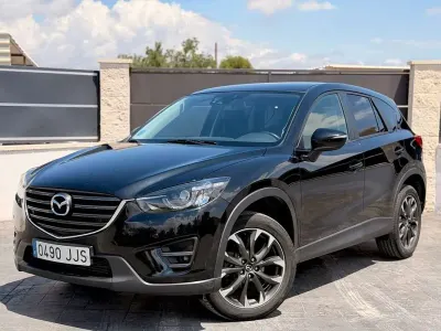 Używany Mazda CX-5 Luxury 150 KM (110 kW) 2015 Czarny SUV