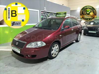 Usado Fiat Croma Emotion 150 CV (110 kW) 2006 Granate Familiar