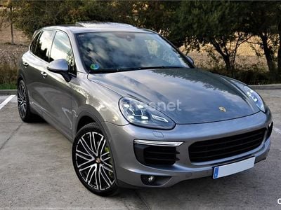 Usado Porsche Cayenne S E-Hybrid 416 CV (305 kW) 2016 Gris / plata SUV