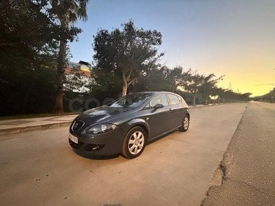 Usado Seat Leon Stylance 105 CV (77 kW) 2007 Azul Utilitario