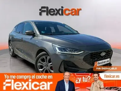 Usado Ford Focus ST-Line 125 CV (91 kW) 2022 Gris Berlina