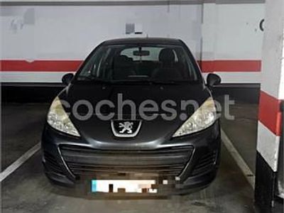 Usado Peugeot 207 75 CV (55 kW) 2009 Gris / plata Berlina