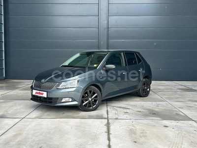 Gris / plata Usado 2018 Skoda Fabia Ambition Utilitario | 11.990 € (Un poco caro)