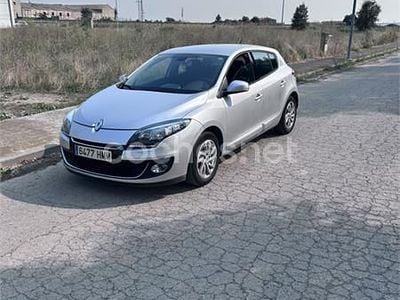 Usado Renault Mégane Business 110 CV (80 kW) 2012 Gris / plata Berlina