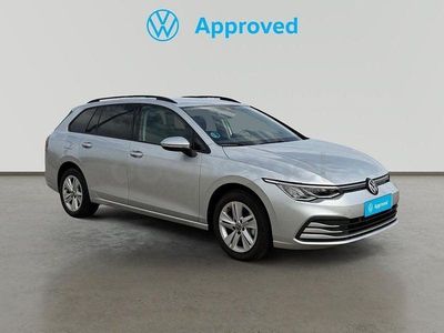 Usado VW Golf VIII Life 110 CV (80 kW) 2024 Gris / plata Familiar