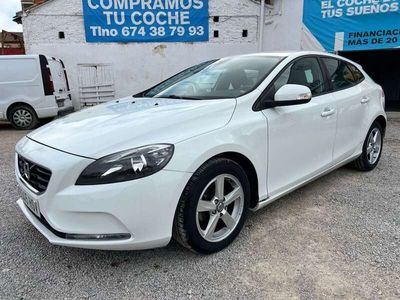 usado Volvo V40 D2 R-Design Momentum Aut. 115