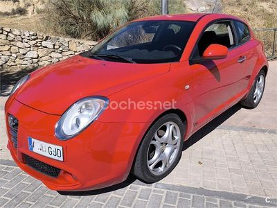 Rojo Usado 2009 Alfa Romeo MiTo Distinctive Utilitario | 5000 €