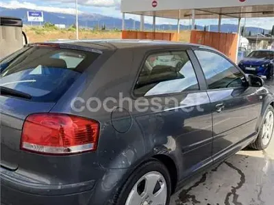 Usado Audi A3 Ambiente 125 CV (91 kW) 2008 Gris / plata Utilitario