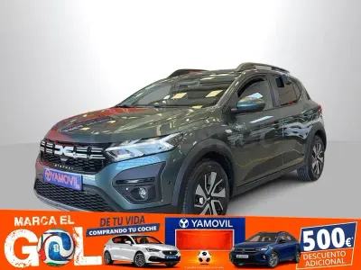 Usado Dacia Sandero Expression 101 CV (74 kW) 2025 Verde Berlina