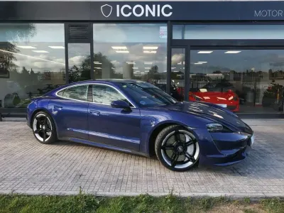 Usado Porsche Taycan Turbo 500 kW (680 CV) 2020 Azul Berlina