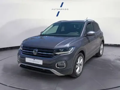 Usado VW T-Cross Sport 110 CV (80 kW) 2022 Gris SUV