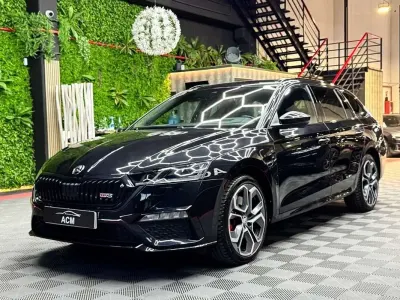 Usado Skoda Octavia Style 204 CV (150 kW) 2023 Negro Familiar