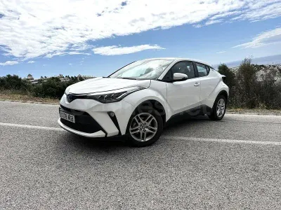 Usado Toyota C-HR Active 122 CV (89 kW) 2023 Blanco SUV