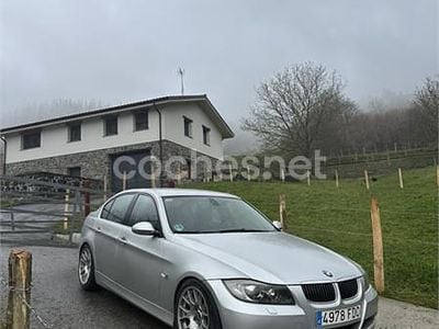 Usado BMW 325 Sport Line 192 CV (141 kW) 2006 Gris / plata Berlina