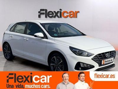 Usado Hyundai i30 120 CV (88 kW) 2021 Blanco