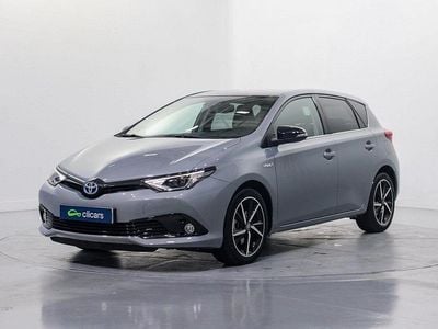 Usado Toyota Auris Hybrid 136 CV (100 kW) 2017 Gris Berlina