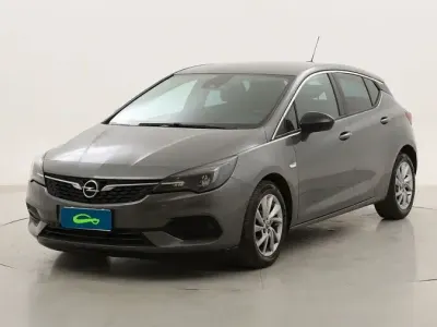 Usado Opel Astra Elegance 122 CV (89 kW) 2021