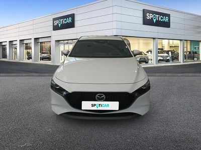 Używany Mazda 3 Prime-Line 140 KM (102 kW) 2024 Biały Sedan/Limuzyna