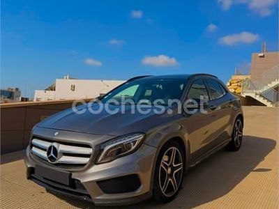 Mercedes GLA220