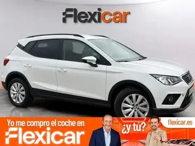 Usado Seat Arona Style 95 CV (69 kW) 2019 Amarillo SUV