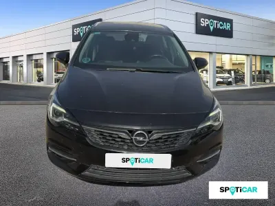 Usado Opel Astra Elegance 145 CV (106 kW) 2020 Negro Berlina