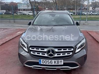 Mercedes GLA220