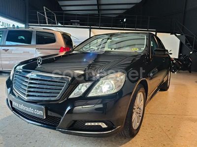 Usado Mercedes E250 Elegance 204 CV (150 kW) 2009 Negro Berlina